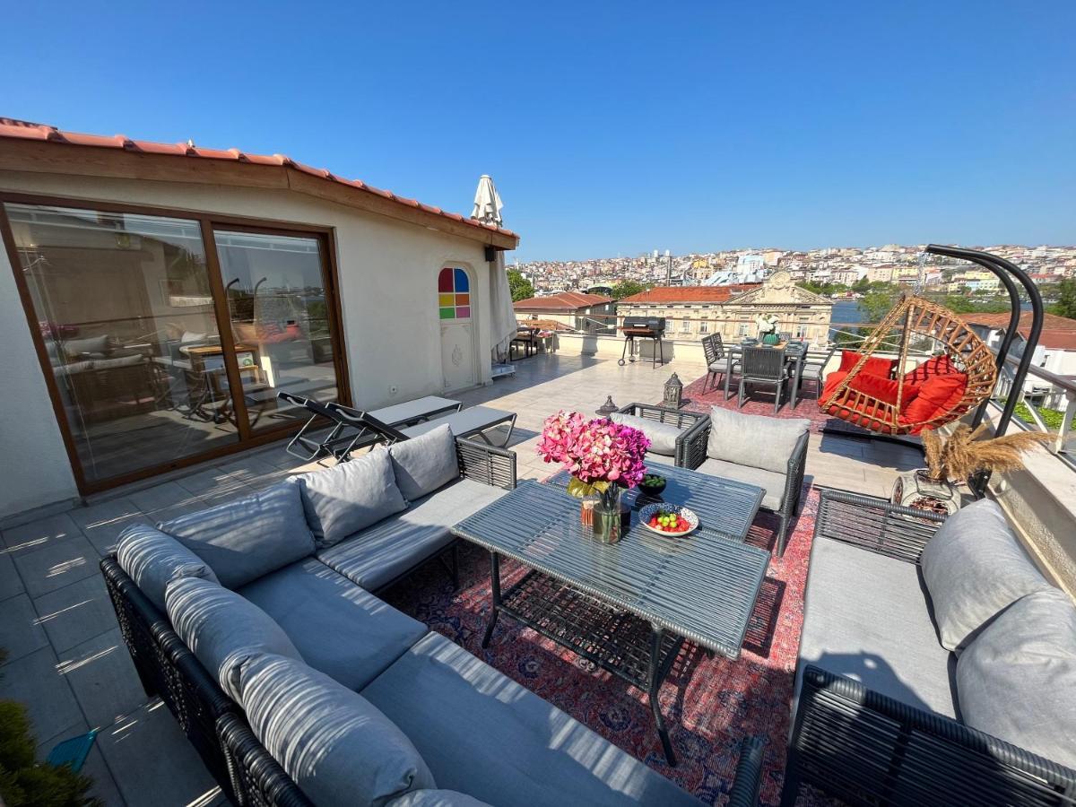 Waterfront Apartment By The Tram - Terrace With Dome & Golden Horn View In Fatih Istanboel Buitenkant foto
