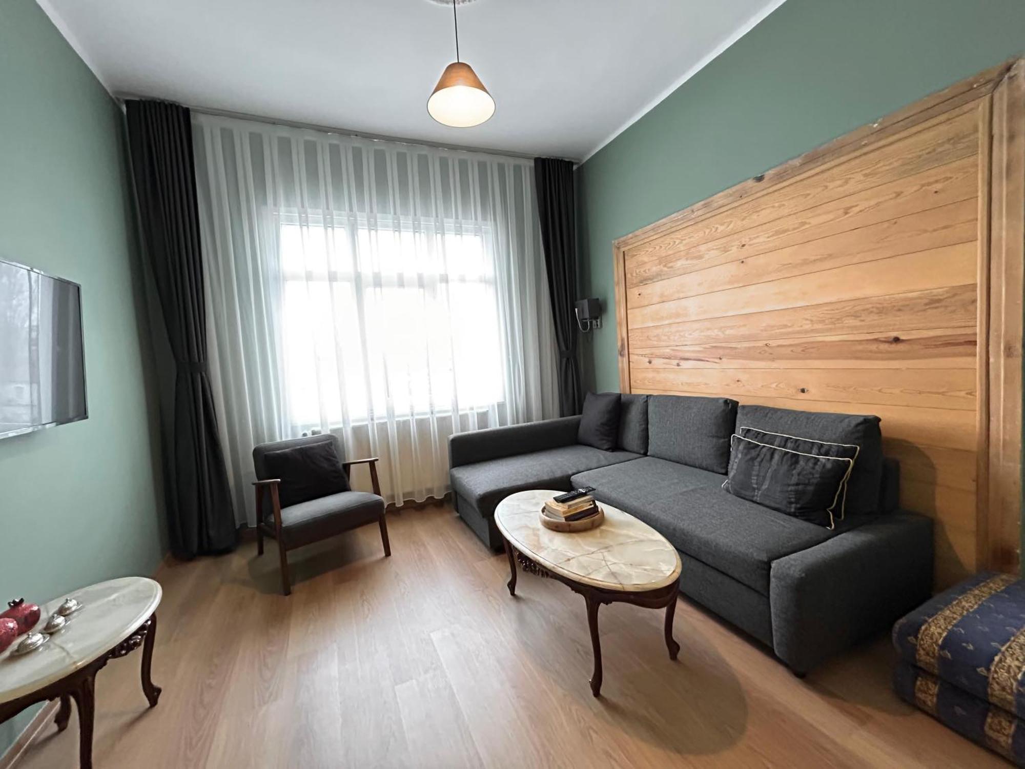 Waterfront Apartment By The Tram - Terrace With Dome & Golden Horn View In Fatih Istanboel Buitenkant foto
