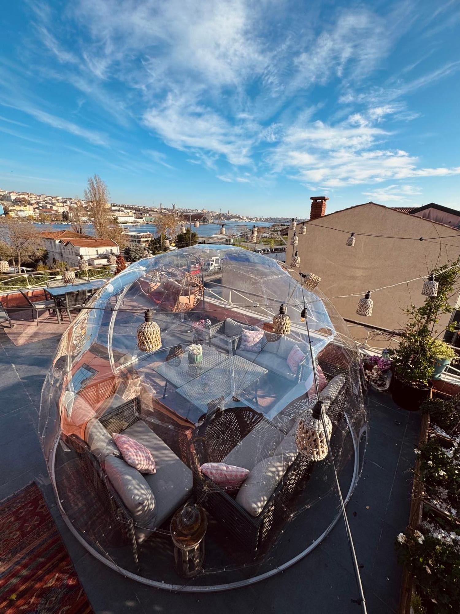 Waterfront Apartment By The Tram - Terrace With Dome & Golden Horn View In Fatih Istanboel Buitenkant foto