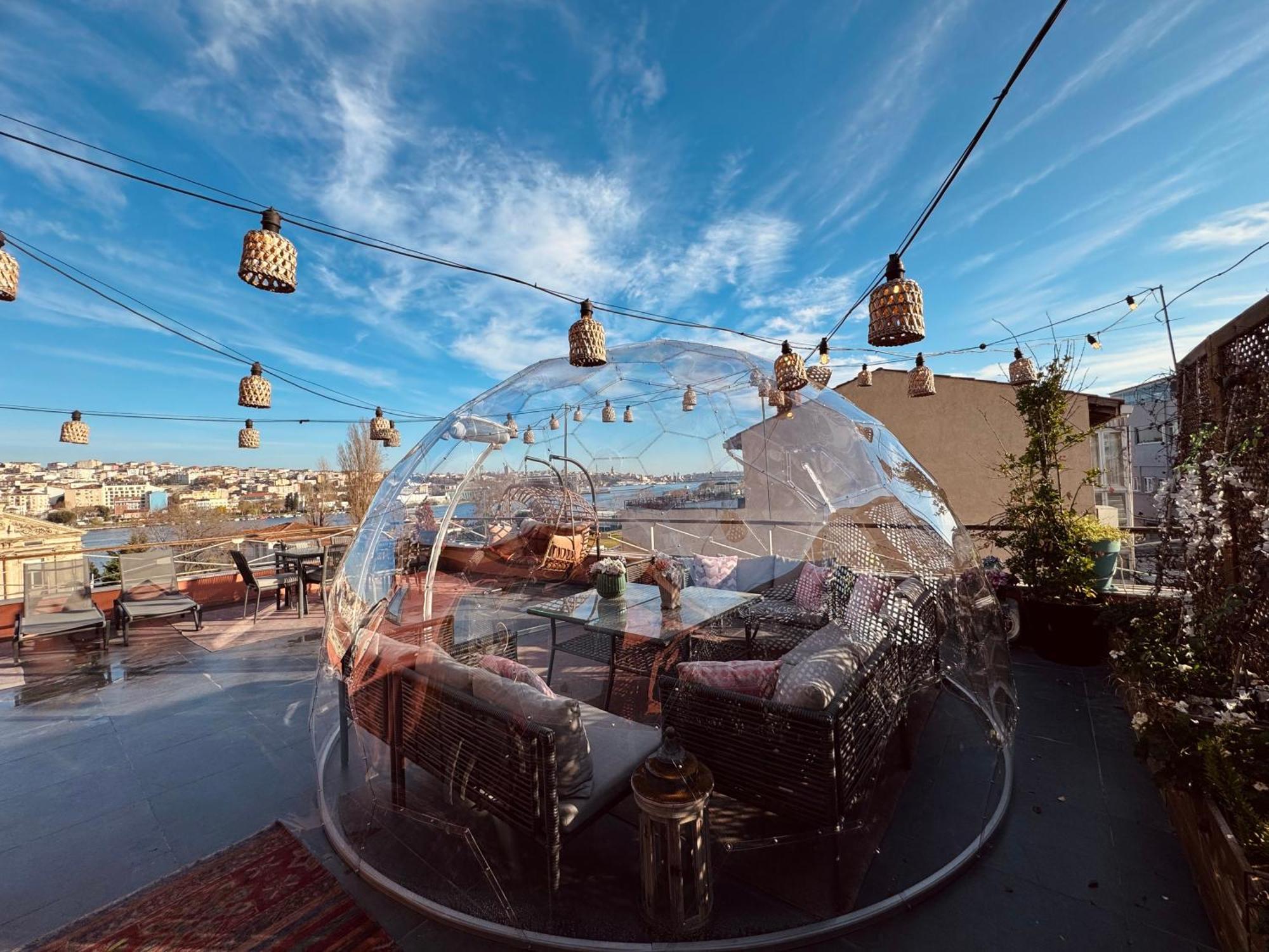 Waterfront Apartment By The Tram - Terrace With Dome & Golden Horn View In Fatih Istanboel Buitenkant foto